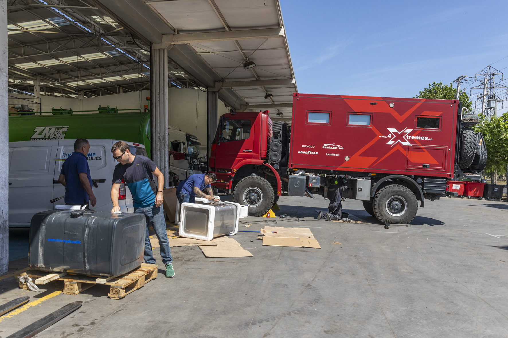 NEWS - 4-XTREMES: Why we chose Padoan tanks for our Expedition Truck?